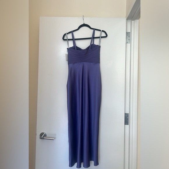 HERVÉ LÉGER X LAW ROACH
Bandage-paneled draped satin midi dress - Lavender - Picture 6 of 9